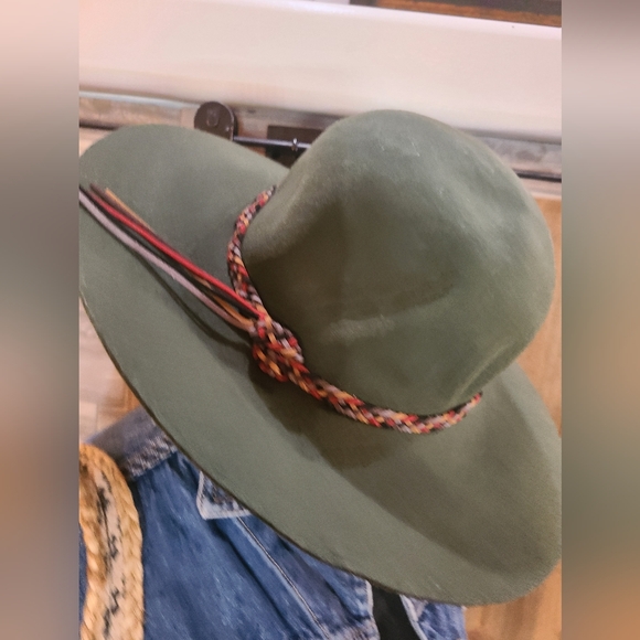 Assorted Wide-Brim Felt Hats - Cream, Olive, Brown & Lavender - Picture 10 of 14